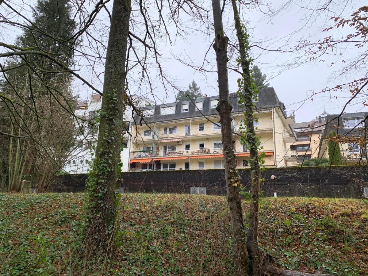 Moderne Ferienwohnung Nahe Swr Und Golfplatz バーデン＝バーデン エクステリア 写真